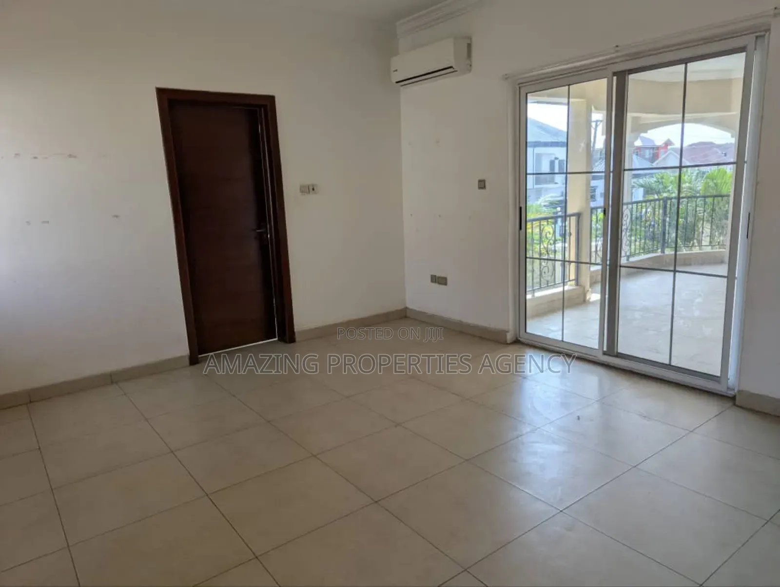 5bdrm House in East Legon for sale