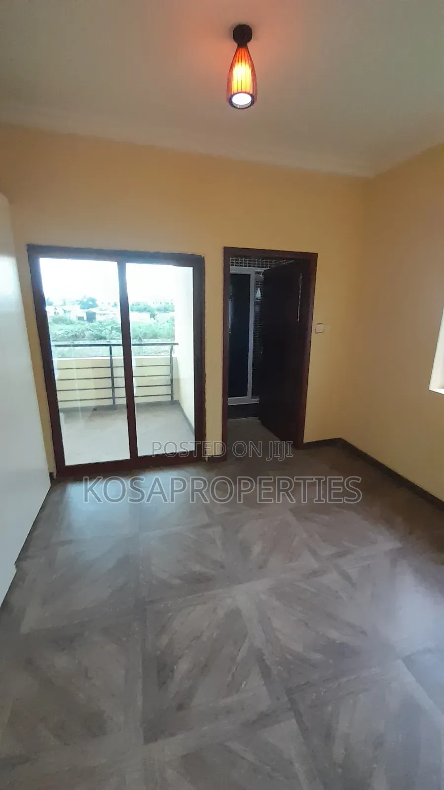 5bdrm House in Adjiringanor West, Adjiriganor for sale