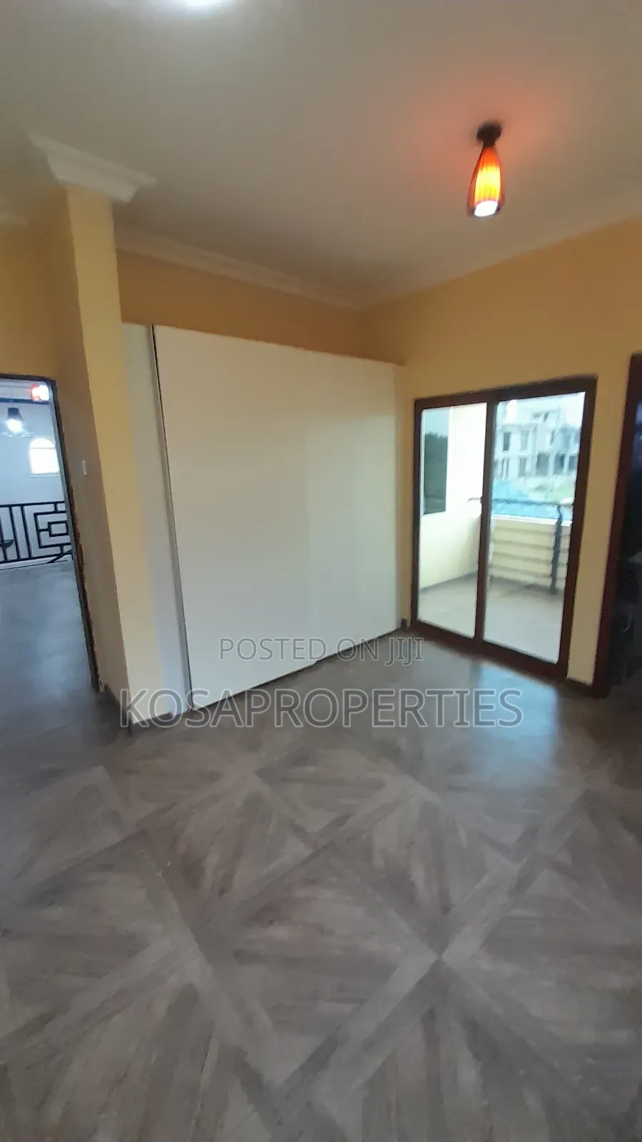 5bdrm House in Adjiringanor West, Adjiriganor for sale
