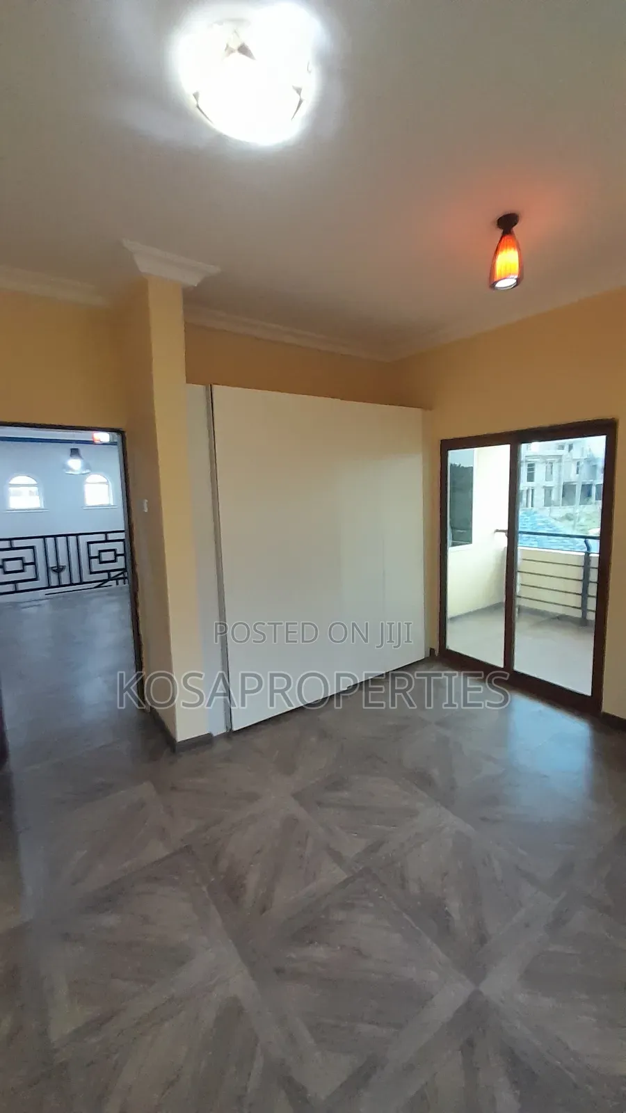 5bdrm House in Adjiringanor West, Adjiriganor for sale