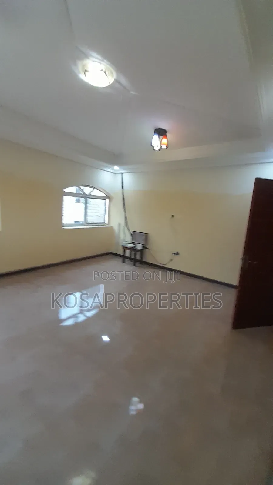 5bdrm House in Adjiringanor West, Adjiriganor for sale
