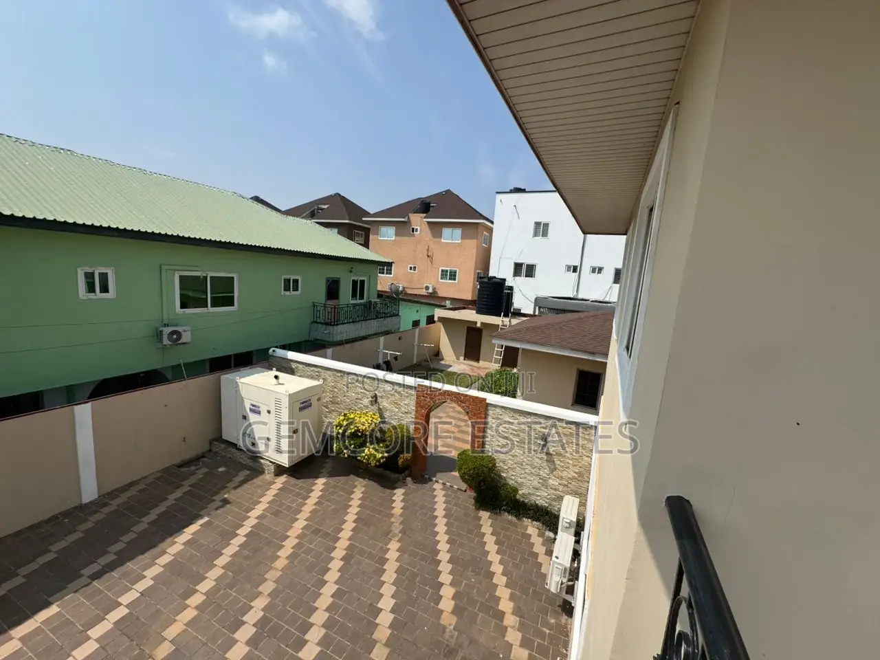 6bdrm House in East Legon for sale