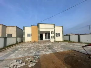 3bdrm House in Spintex: 3 Bedrooms for sale