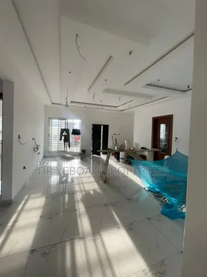 3bdrm House in Spintex: 3 Bedrooms for sale