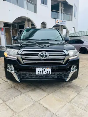 Toyota Land Cruiser 5.7 V8 2014 Black