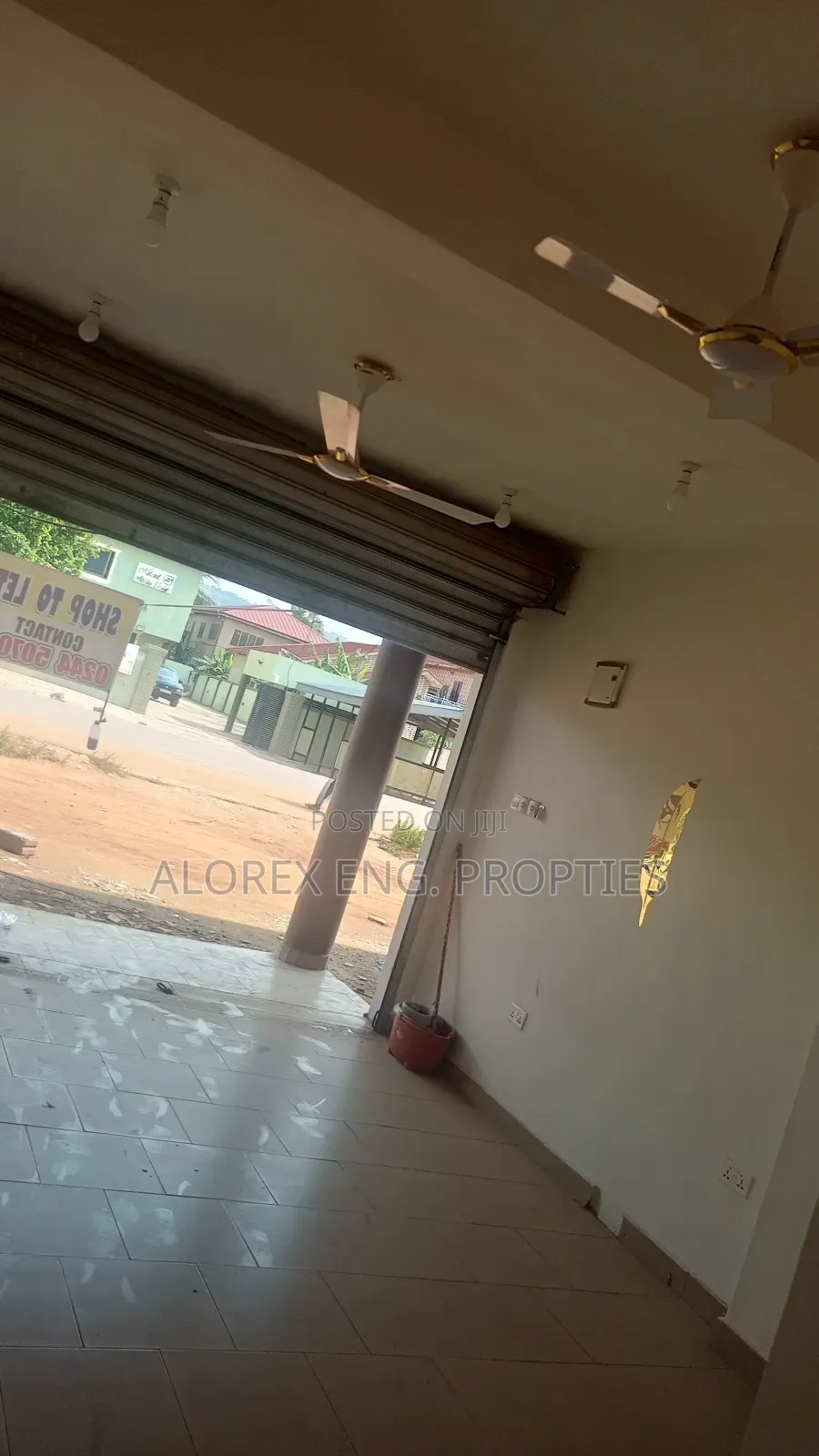 Shop for Rent at Oyarifa Teiman