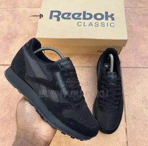 Reebok Utility Suede Core Black.