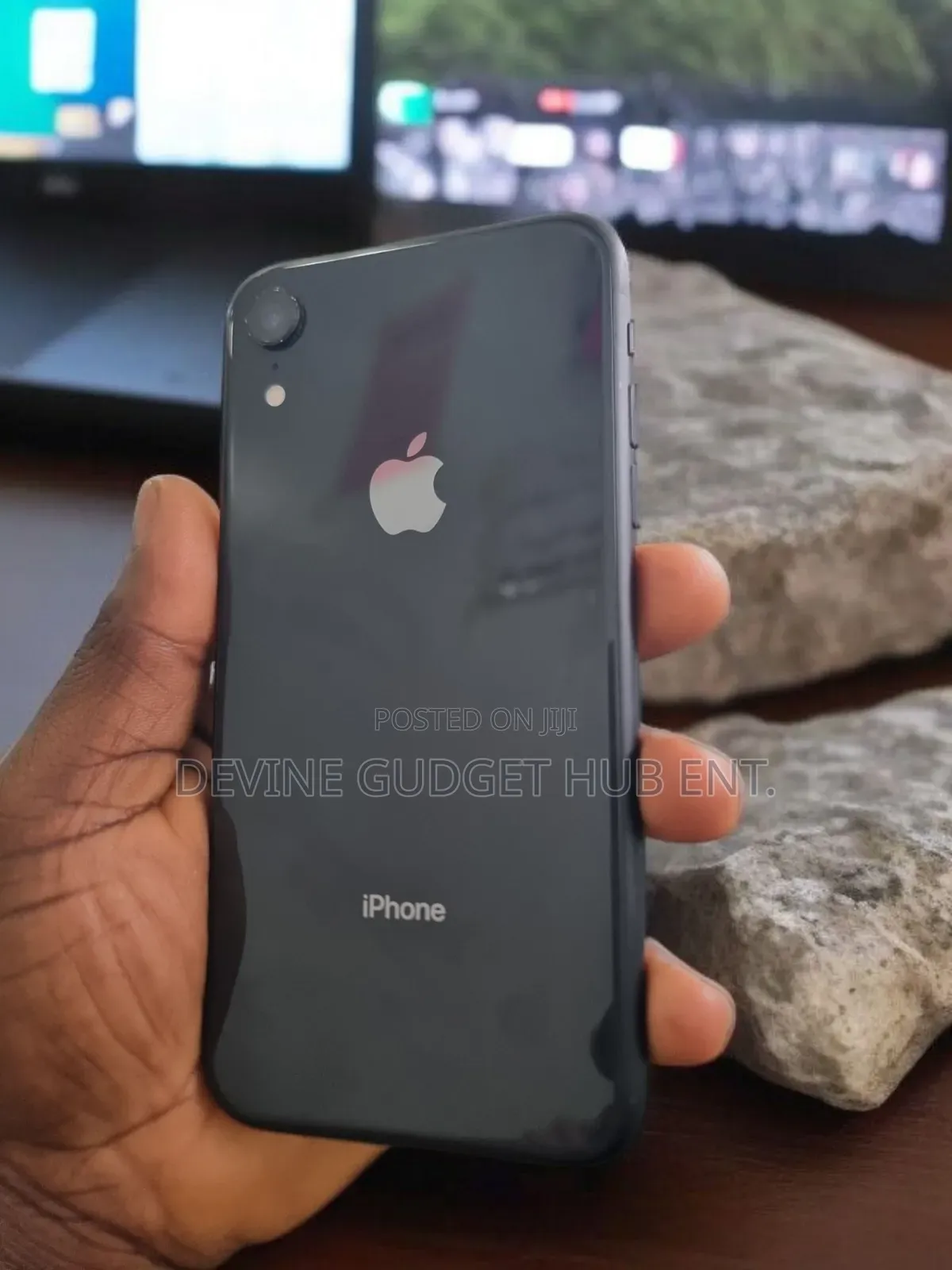 New Apple iPhone XR 128 GB Black