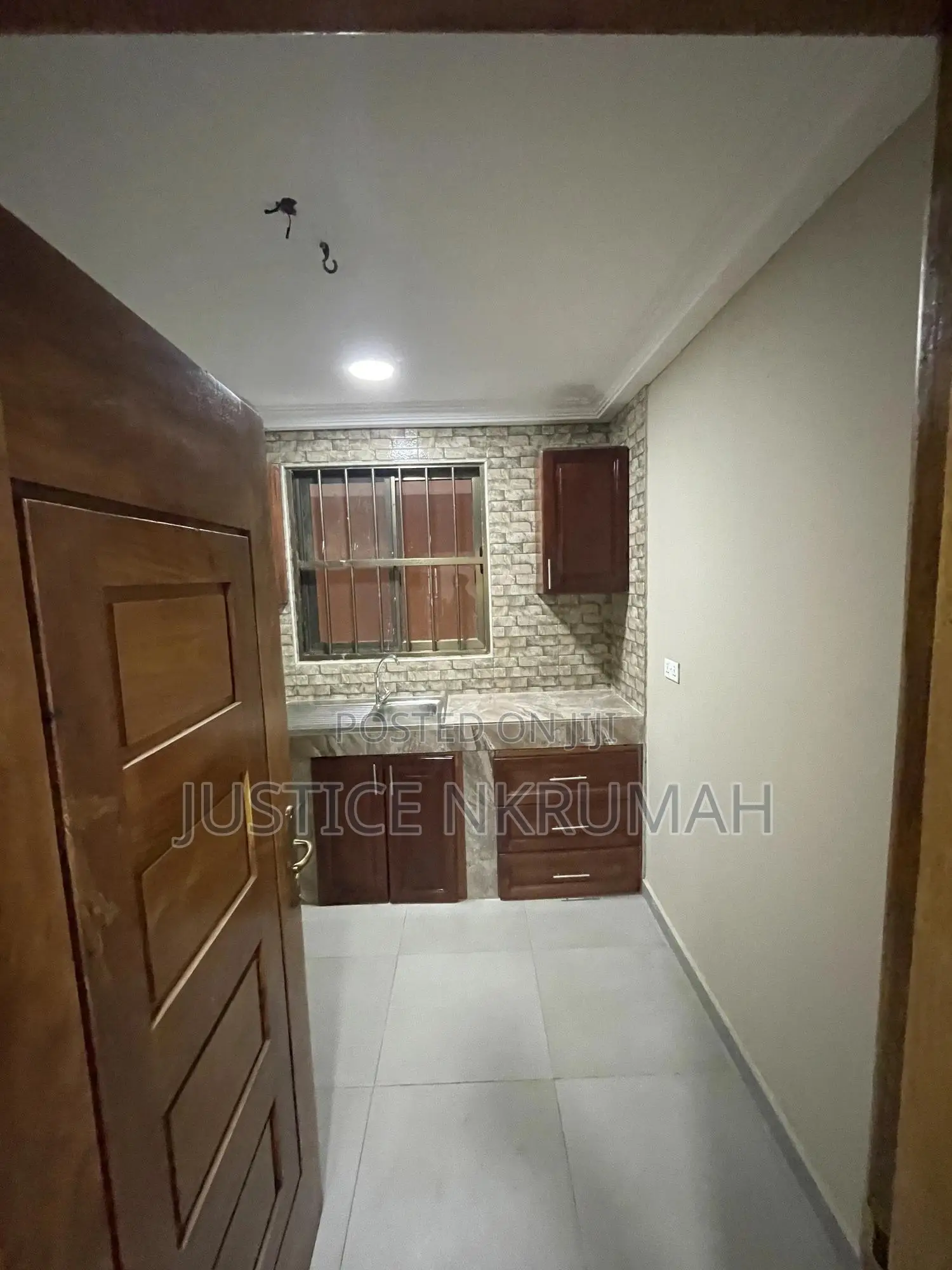 Furnished 2bdrm Apartment in Mr Justice Estate, Old Barrier for rent