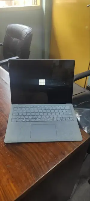 Laptop Microsoft Surface Laptop 2 8GB Intel Core i5 SSD 256GB
