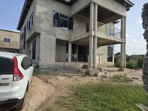 6bdrm House in Community 24, Tema Metropolitan for sale