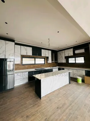 Luxury Kitchen Cabinent