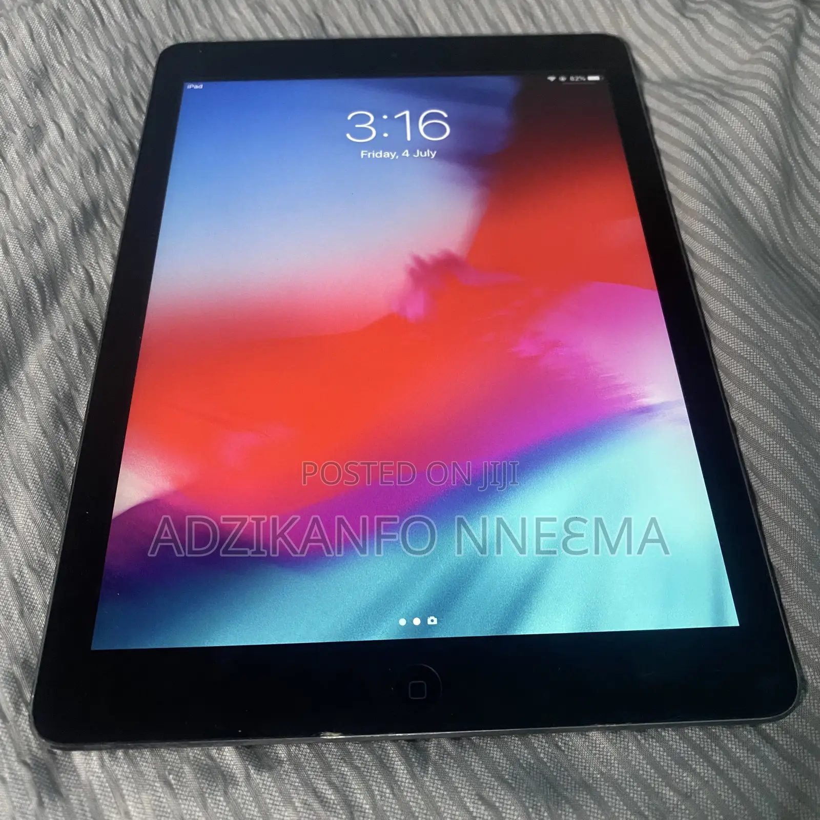 Apple iPad Air 16 GB Gray