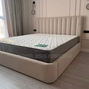Royal King Size Bed With Mattress