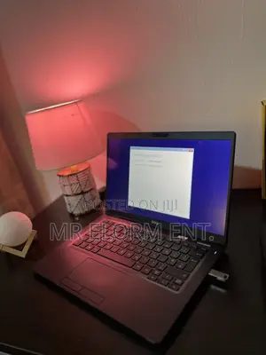 Laptop Dell Latitude 5300 8GB Intel Core i5 SSD 256GB