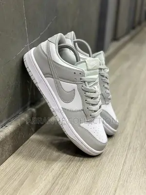 Nike Dunk Low Grey/White Sneaker