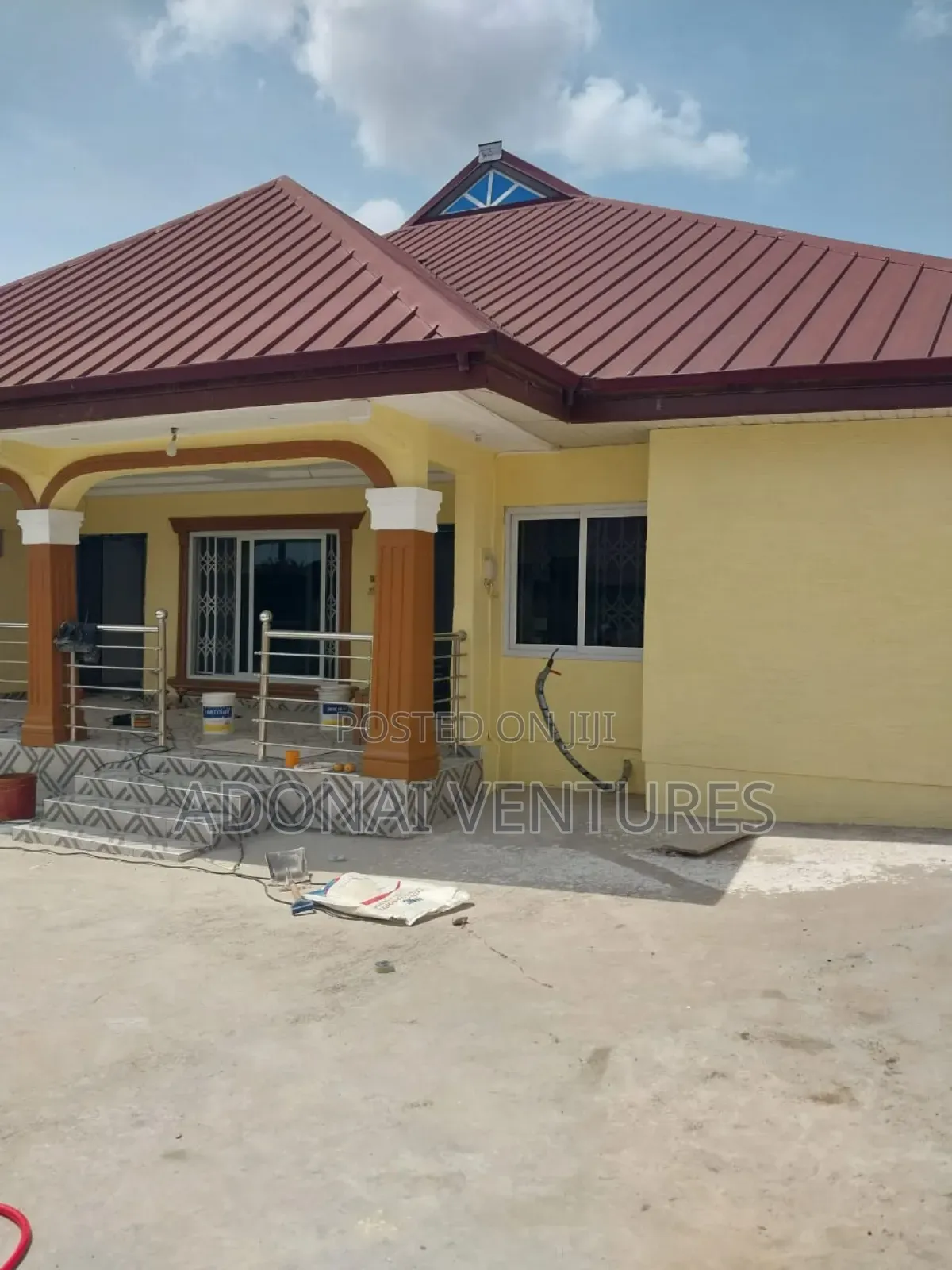 5bdrm House in I P T, Kumasi Metropolitan for sale
