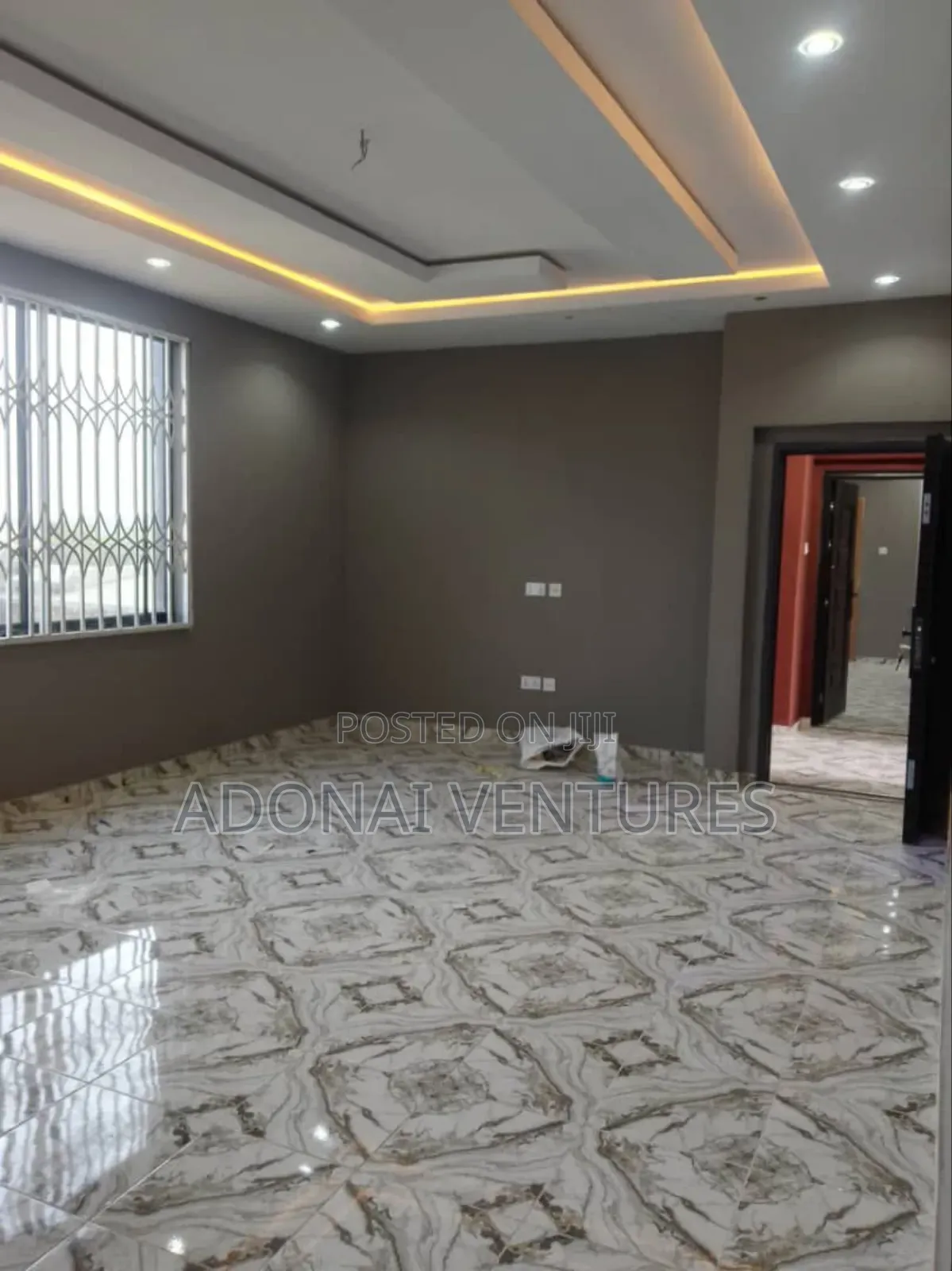 5bdrm House in I P T, Kumasi Metropolitan for sale