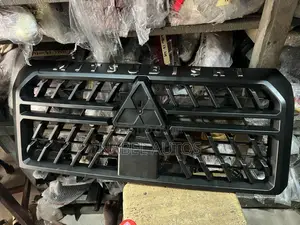 L200 2024 Top Grille