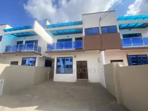 3bdrm House in Ayi Mensa, Adenta for sale