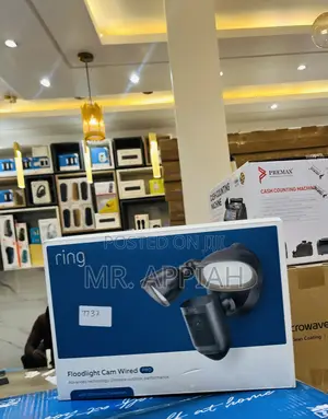 Well Built Ring Floodlight Cam Wired Pro(1080p)Black