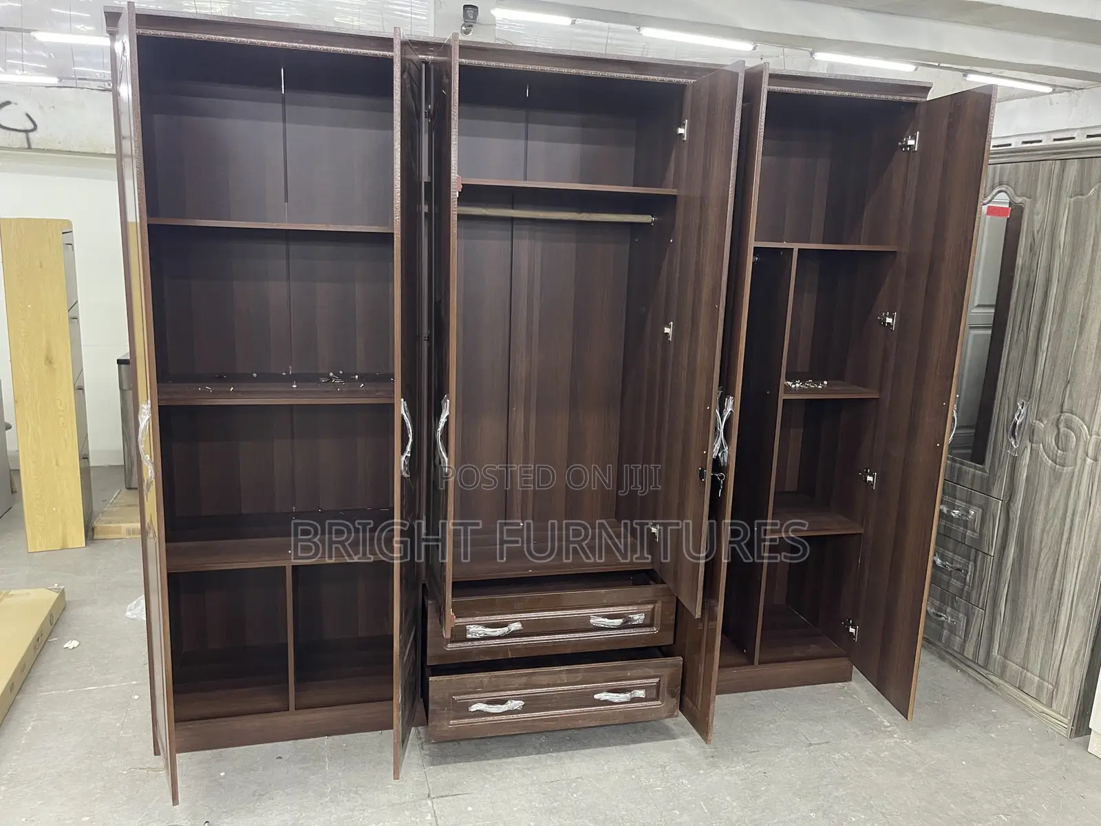 Foreign 6 Doors Wardrobe With Mirror and Drawers