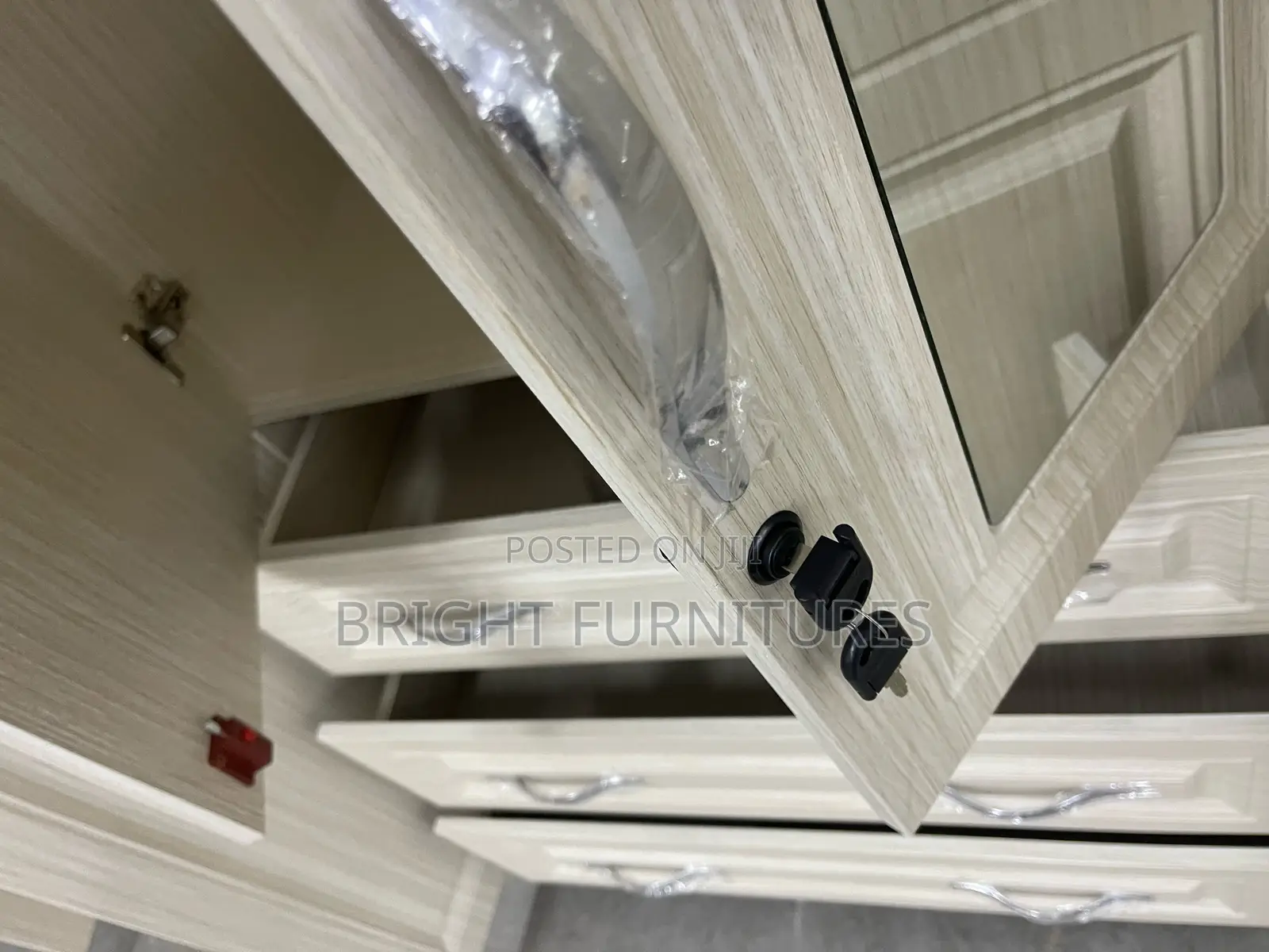 Foreign 6 Doors Wardrobe With Mirror and Drawers