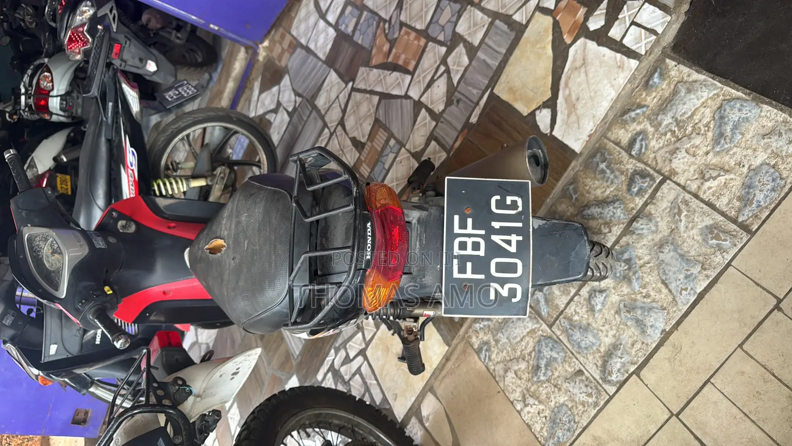 Honda 2009 Red