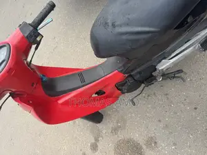 Honda 2009 Red