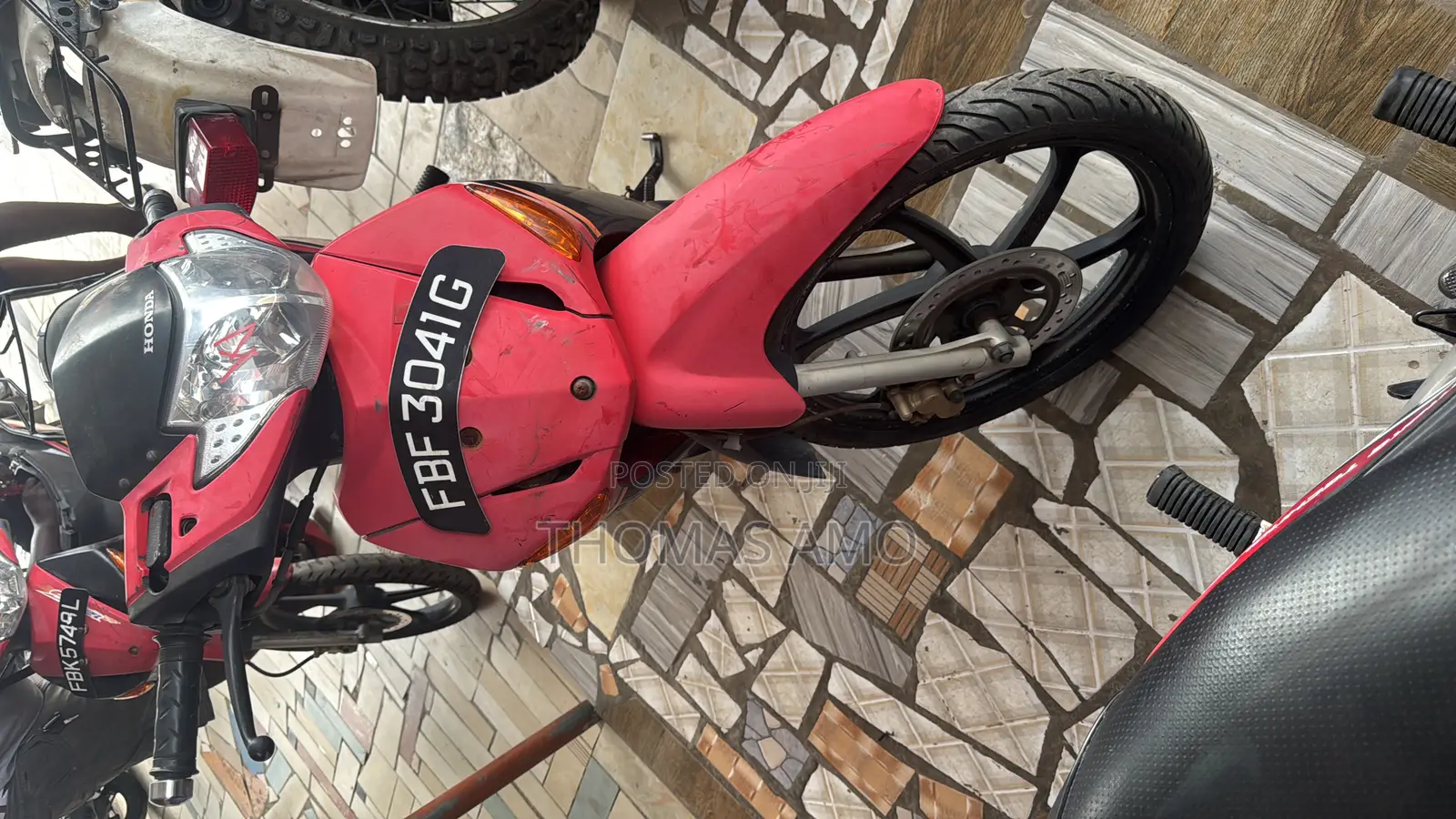 Honda 2009 Red