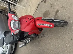 Honda 2009 Red