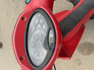 Honda 2009 Red
