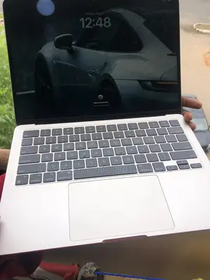 Laptop Apple MacBook Air 2024 M3 13-Inch 8GB Apple M3 SSD 256GB