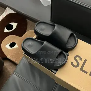Original Adidas Yeezy Slide Allblack