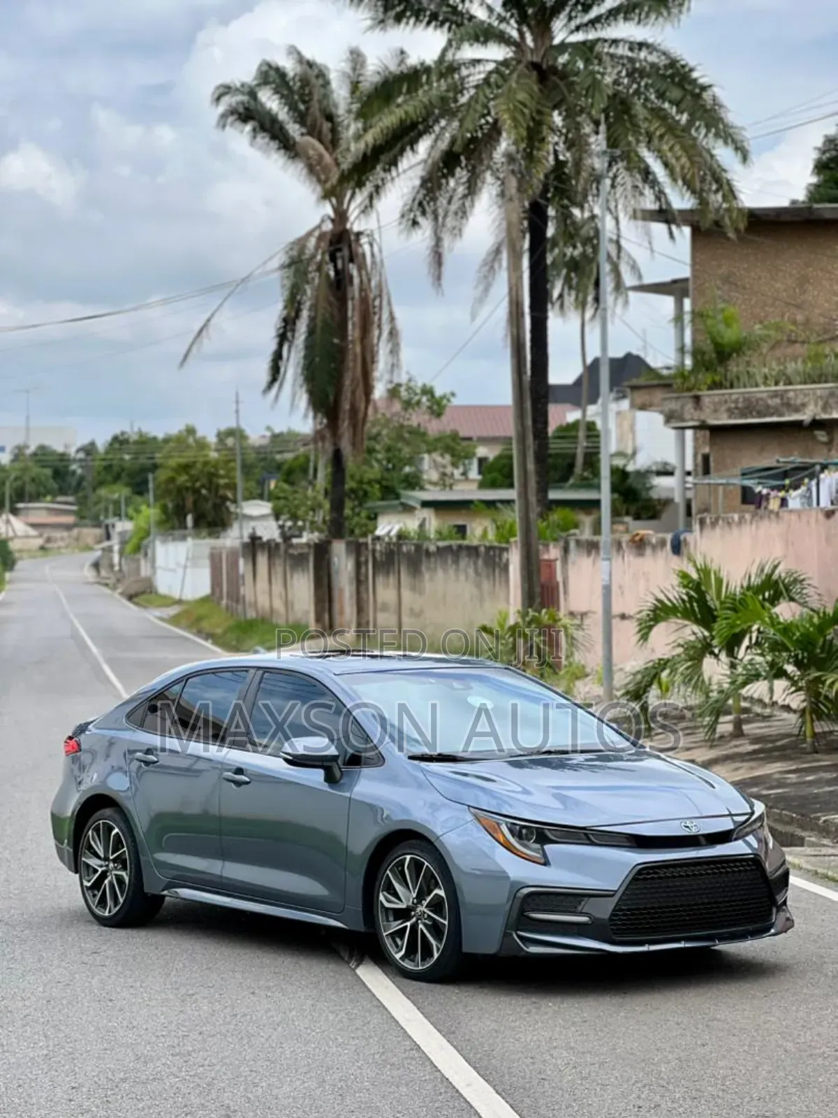 Toyota Corolla SE 2020 Blue