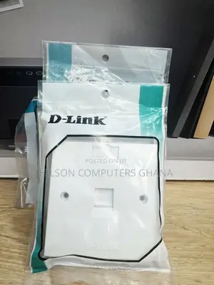 Dlink Single Uk Faceplate With Shutter