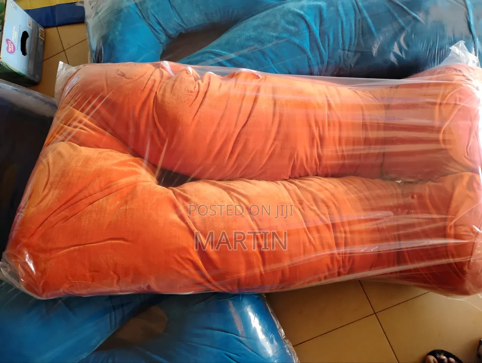 U and C and G Shaped Pregnancy Pillows With Velvet Cover