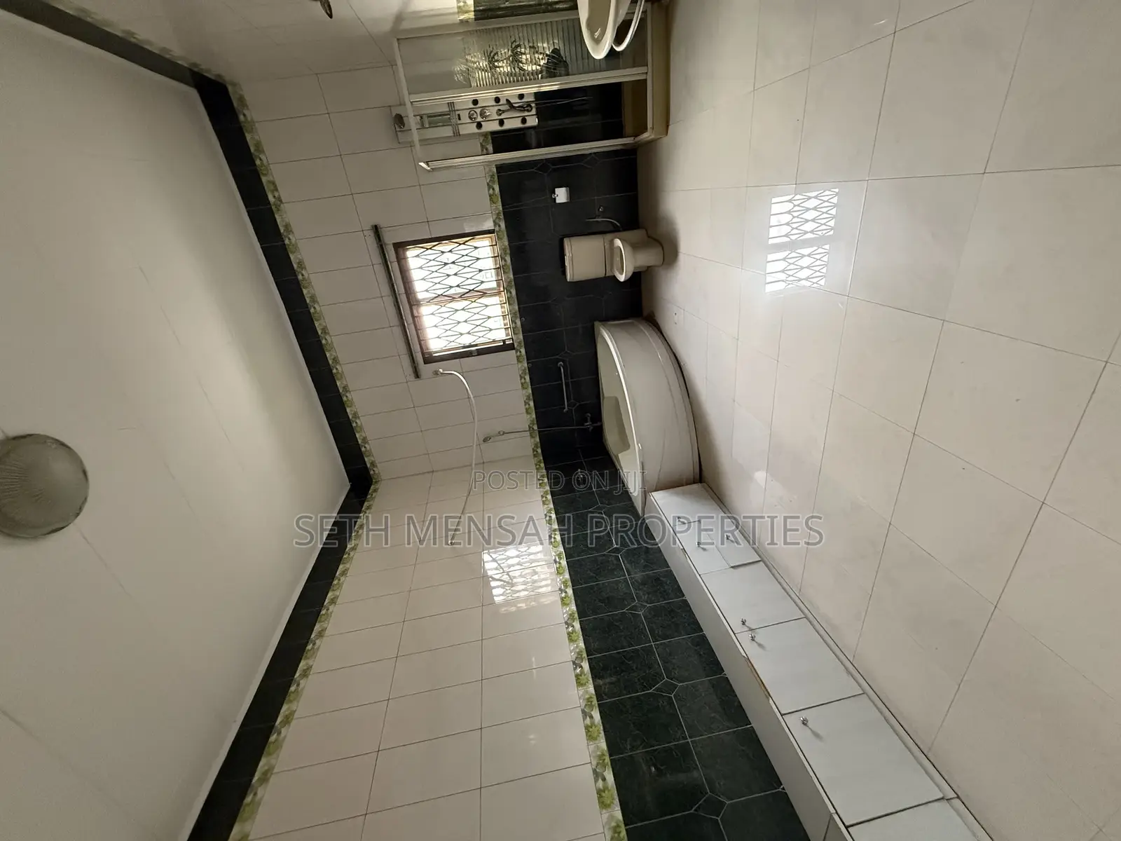 5bdrm House in Skm, Medifem Area for rent
