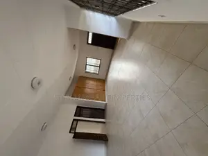 5bdrm House in Skm, Medifem Area for rent