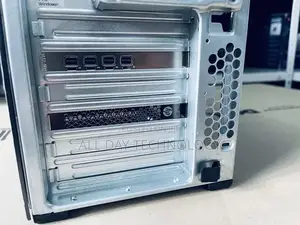 Desktop Computer HP Z640 32GB Intel Xeon HDD+SSD 2T