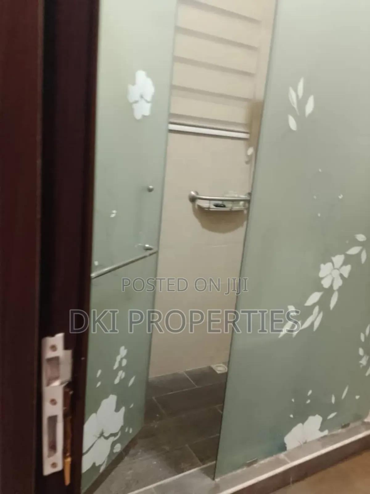 4bdrm House in Dki Properties, Oyibi for sale