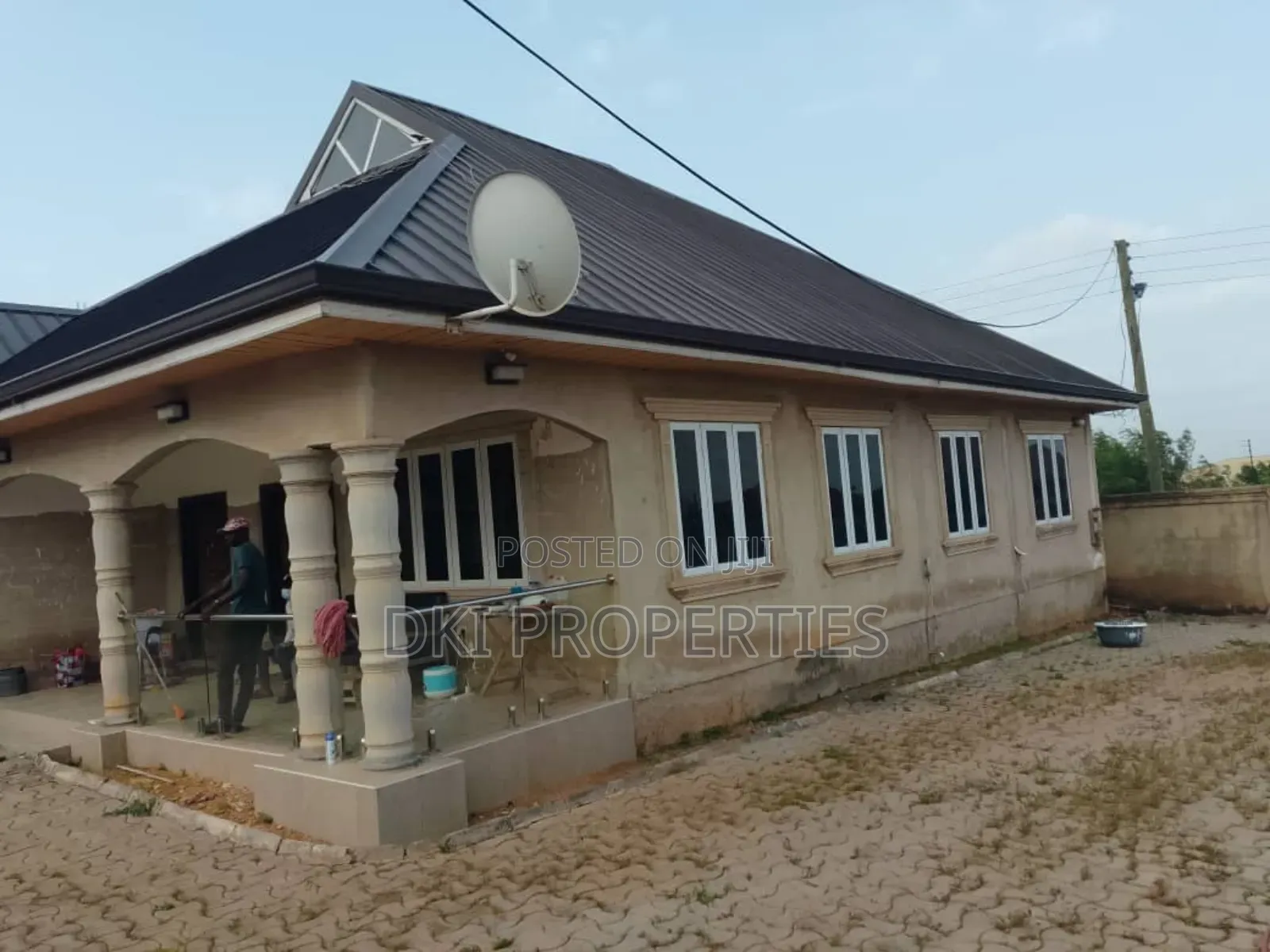 4bdrm House in Dki Properties, Oyibi for sale