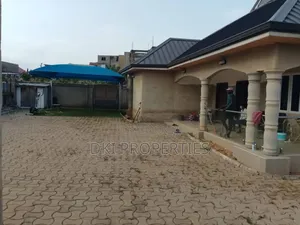 4bdrm House in Dki Properties, Oyibi for sale