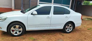 Skoda Octavia 2012 White