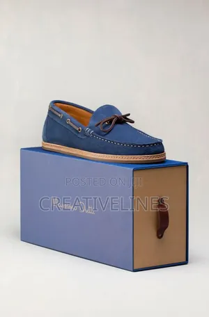 Stawboard Shoe Box