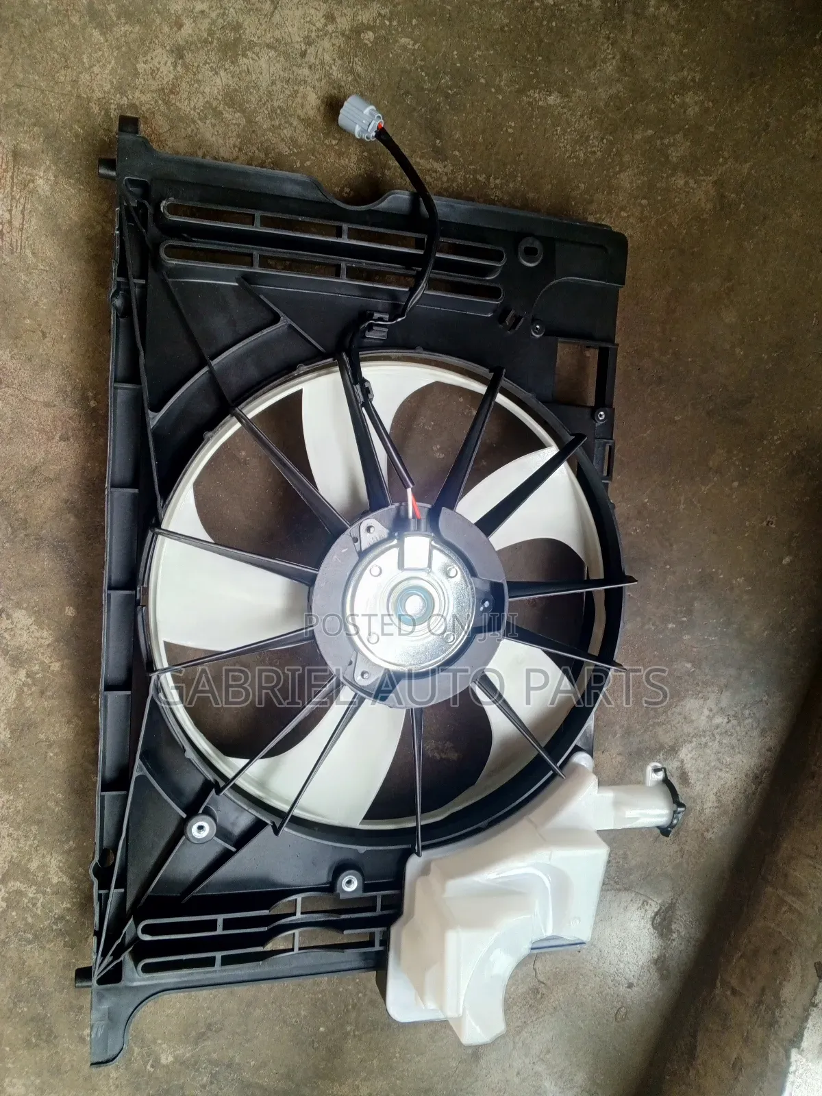 Toyota Corolla Complete Fan 2017,2018,2019