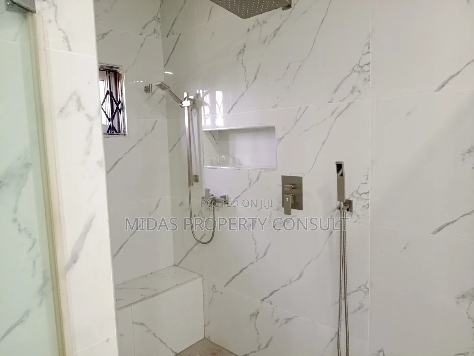 6bdrm House in Appolonia, Oyibi for sale