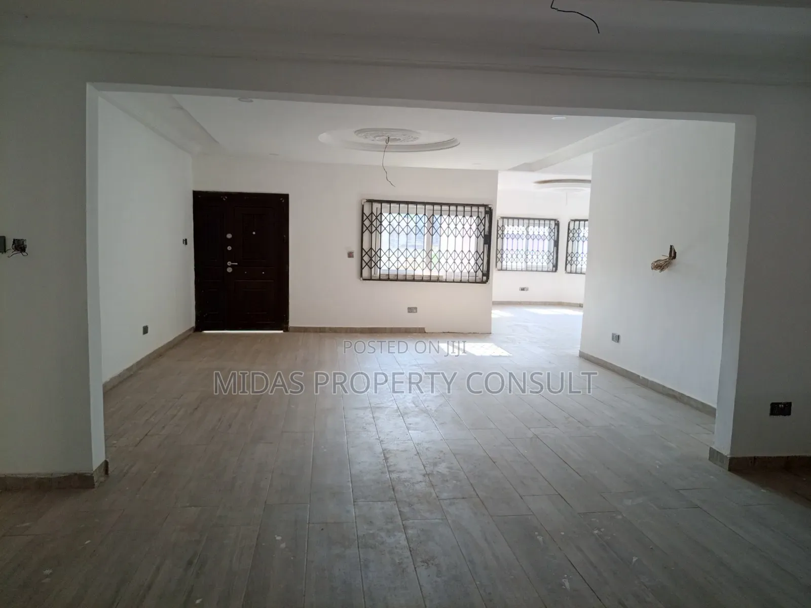 6bdrm House in Appolonia, Oyibi for sale