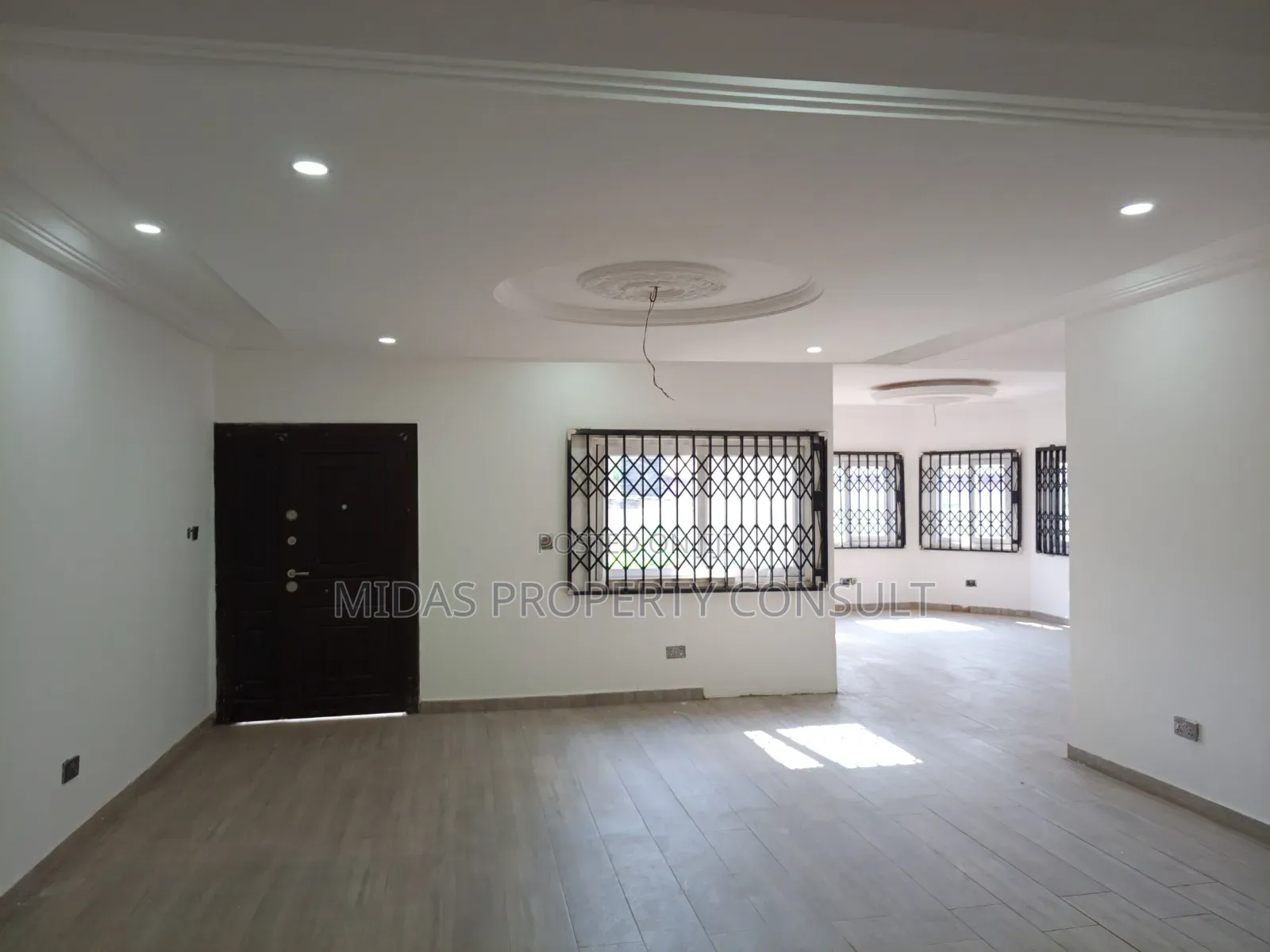 6bdrm House in Appolonia, Oyibi for sale