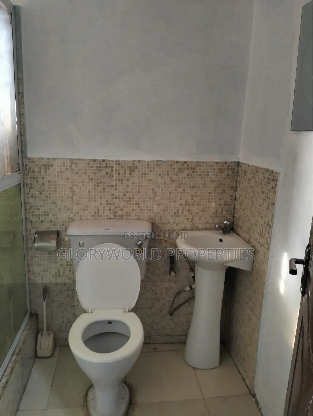 Brilliant Furnished Single Room at Spintex, 18 Road